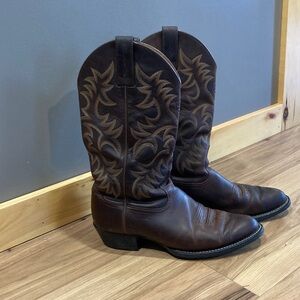 Men’s Ariat boots size 9D